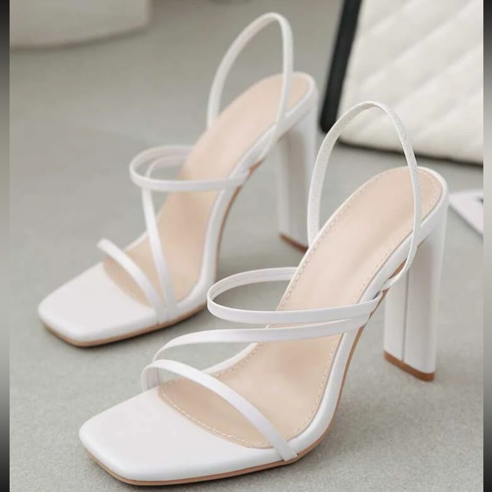 NWOT White Thin Strap Chunky Heeled Slingback Heels